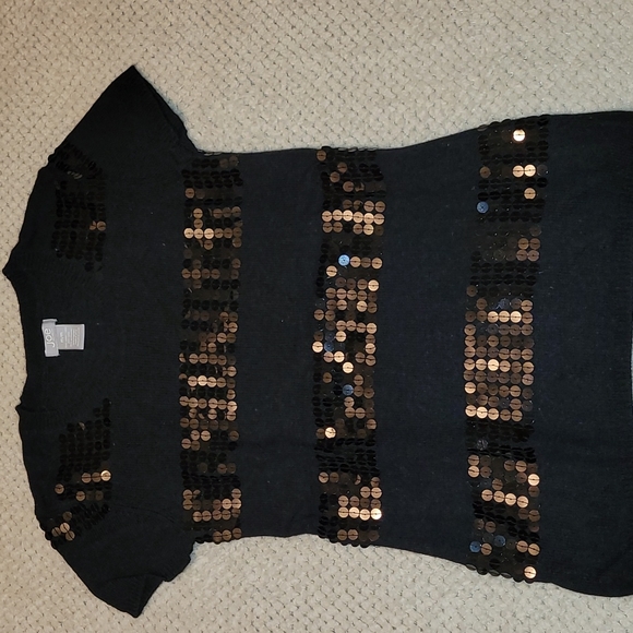 ⭐3 for $15 Black sweater with shiny black embellishments. - Picture 1 of 1